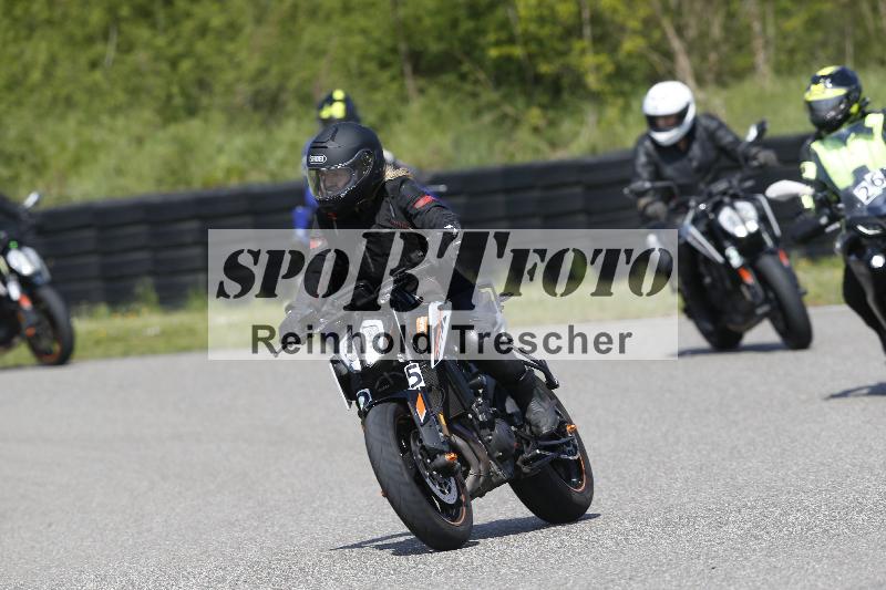 Archiv-2025/09 22.04.2025 Cornu Master School ADR/gruen-vert/25